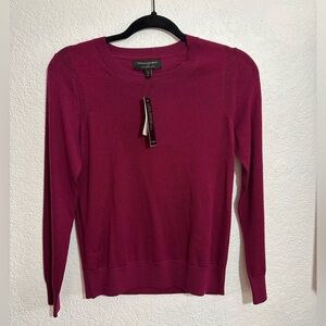 Banana Republic 100% Merino Wool Chic‎ Minimalist Sweater - Burgundy Red